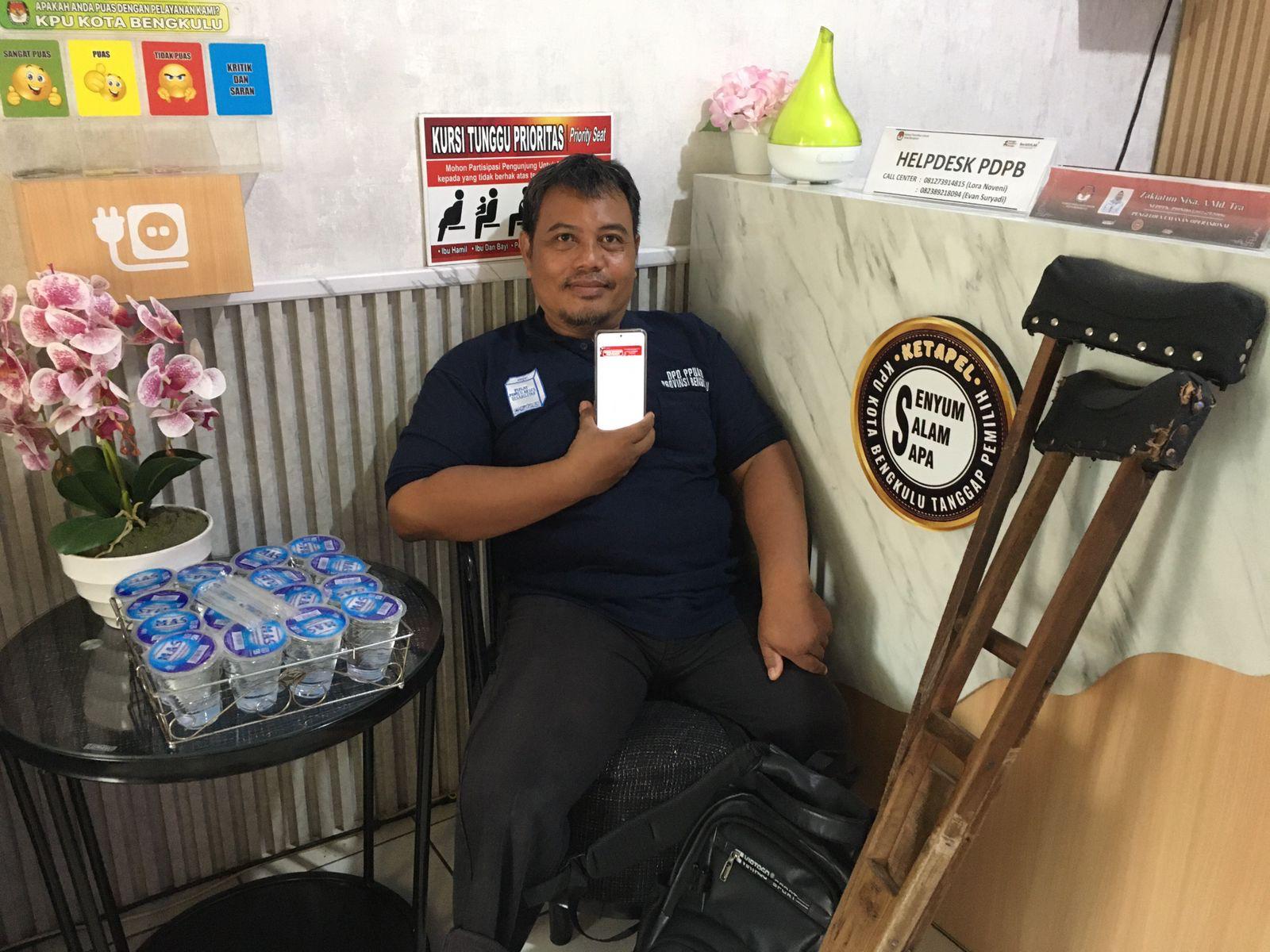Pelayanan dan pengisian SKM kepada Penyandang Disabilitas